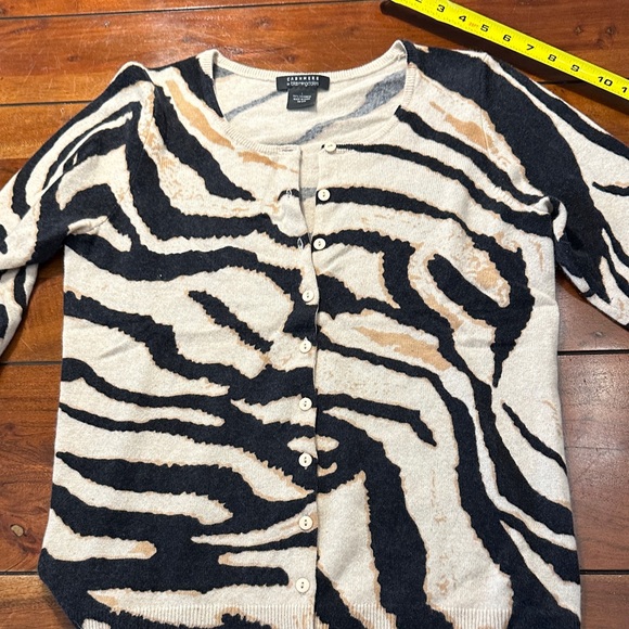 Bloomingdale's Sweaters - Bloomingdale's Zebra Print cashmere Cardigan - Black and Cream nwot 2-25-05